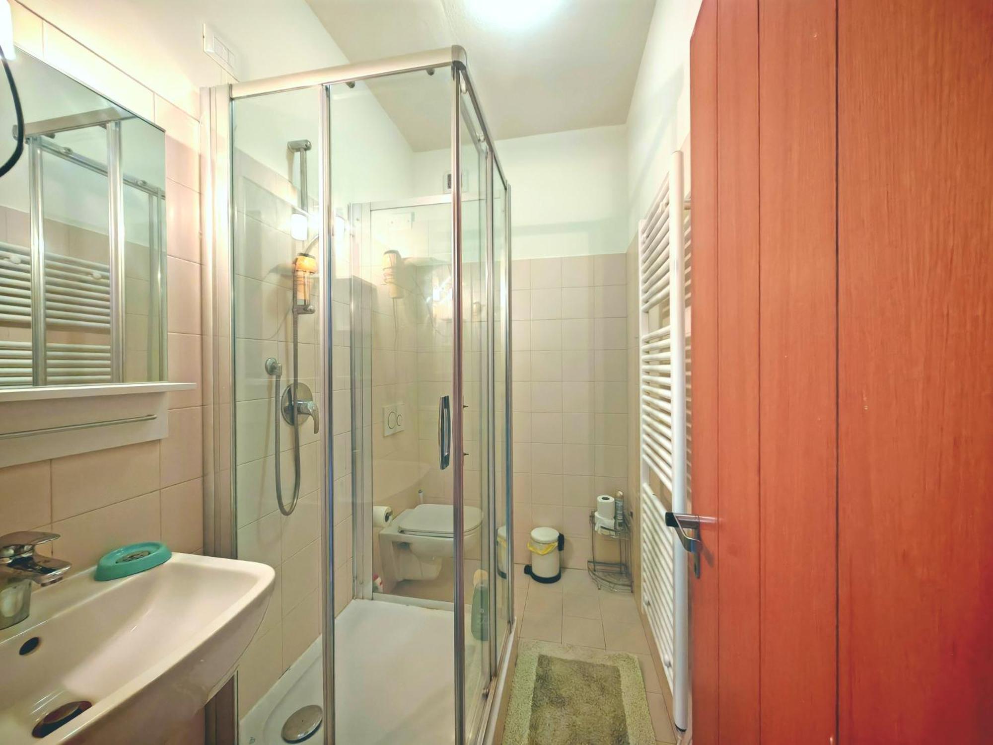 Goldmine Guest House 2 Venice Room photo